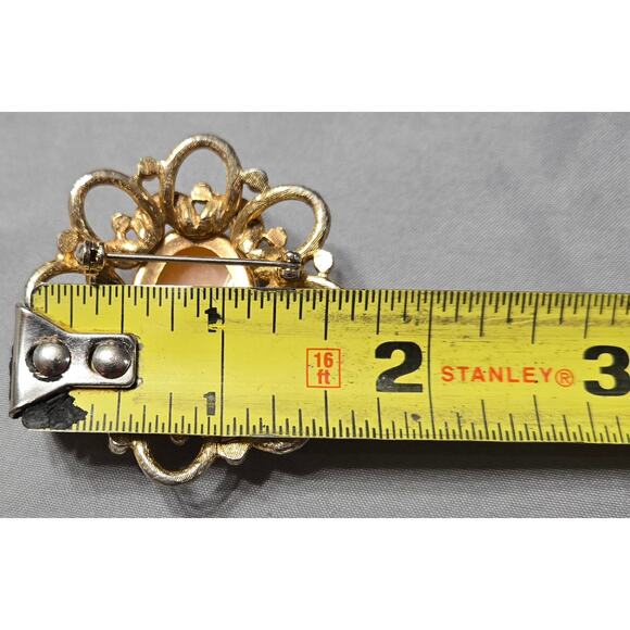 Classic Oval Scroll Work Cameo Clip-on Earrings and Brooch Set - Picture 6 of 6